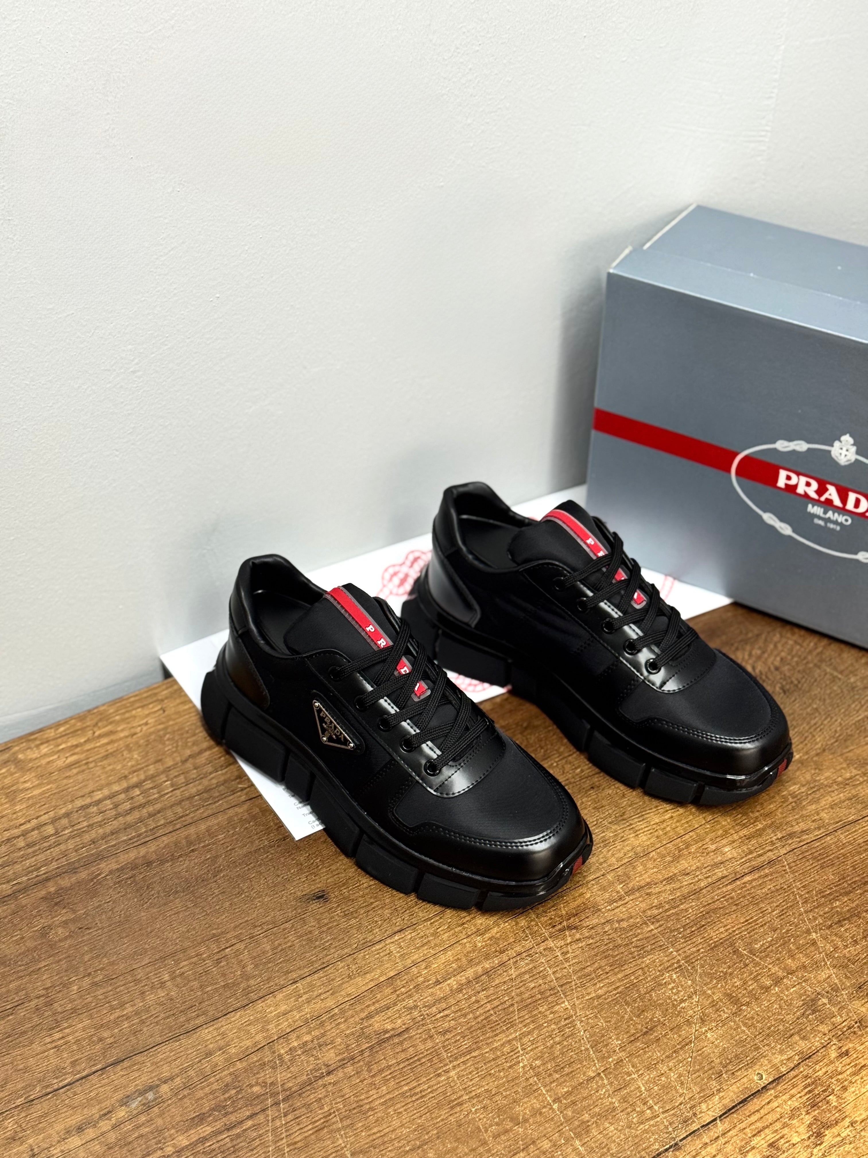 Prada 04 siyah ayakkabı