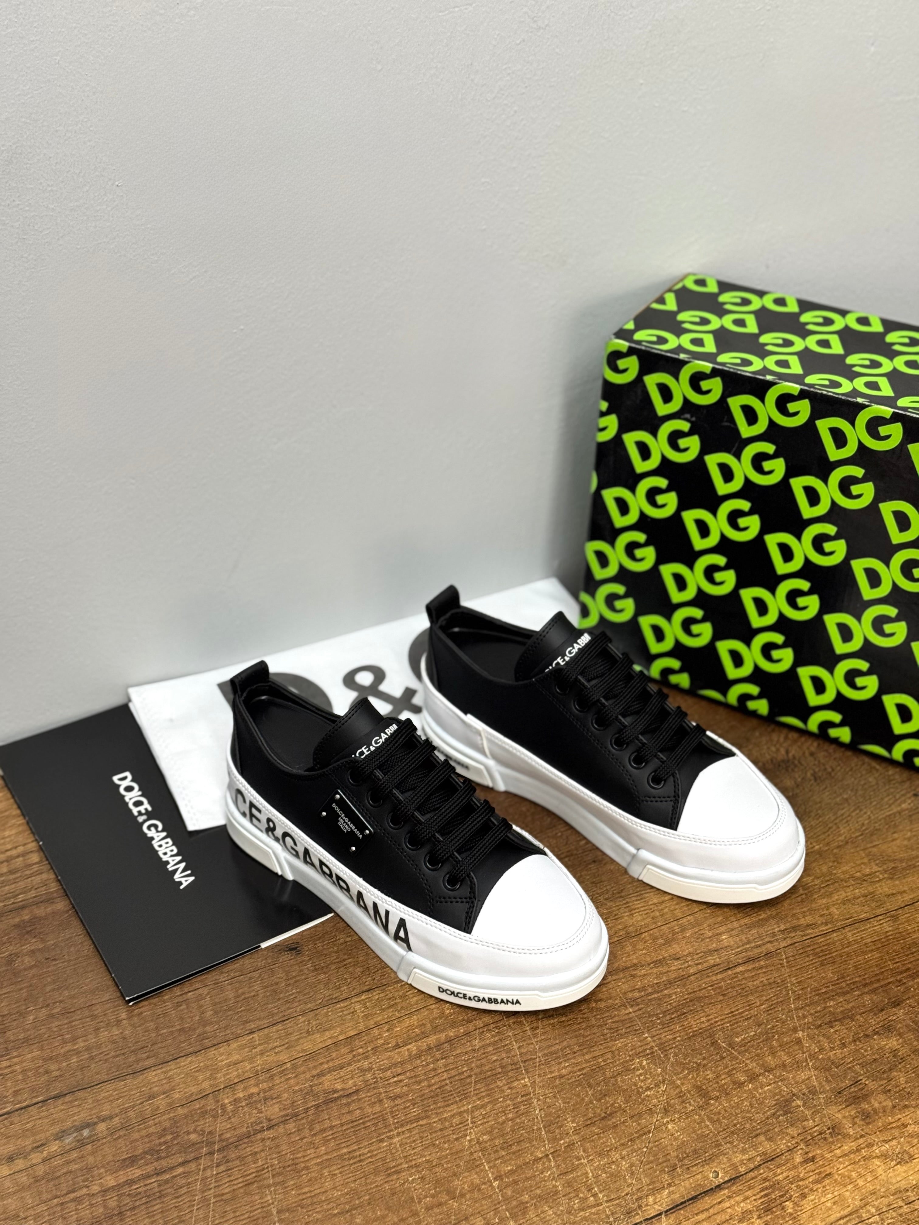 Dolce & Gabbana Erkek Sneaker – Siyah/Beyaz BK 03