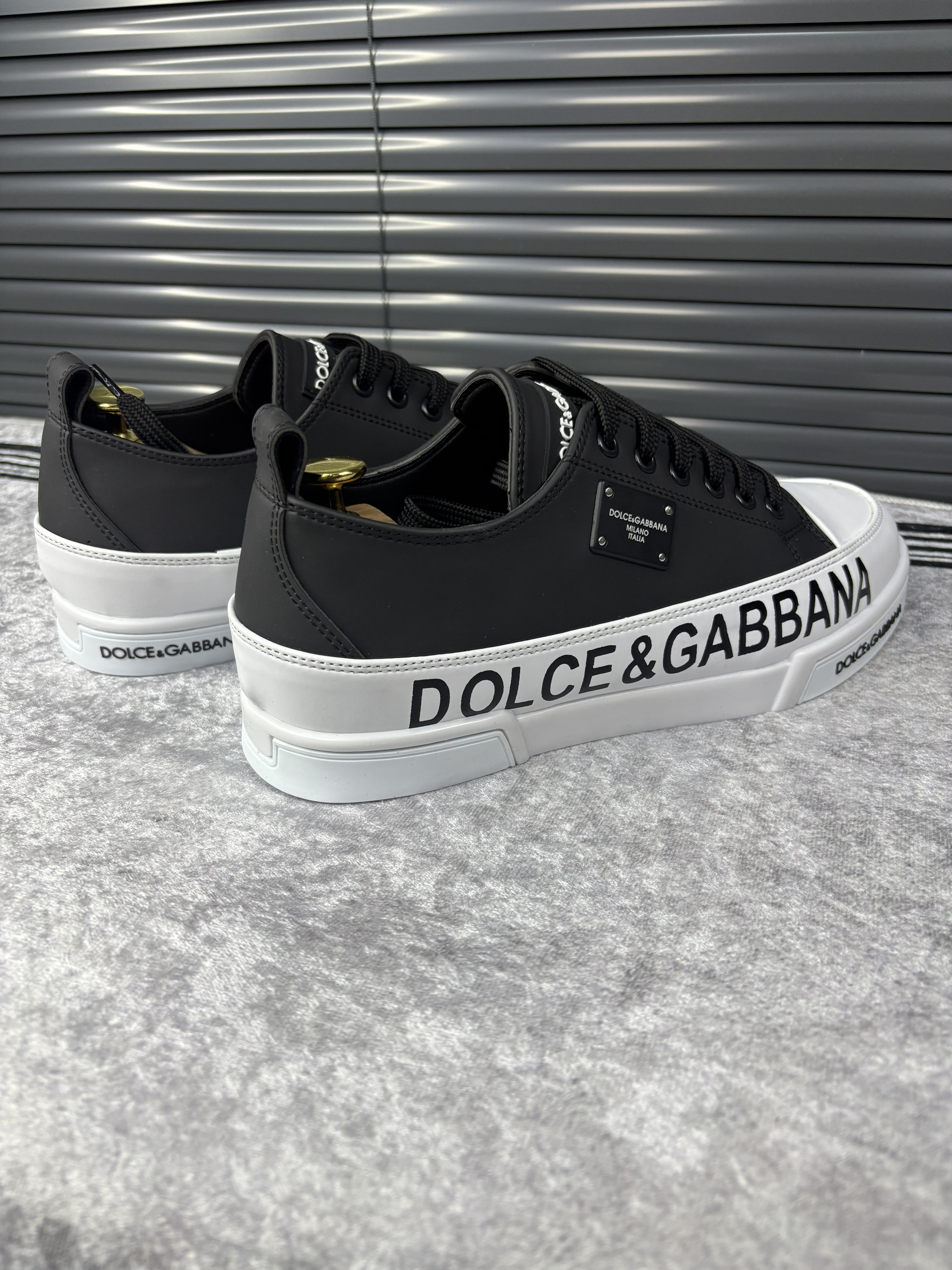 Dolce & Gabbana Erkek Sneaker – Siyah/Beyaz BK 03