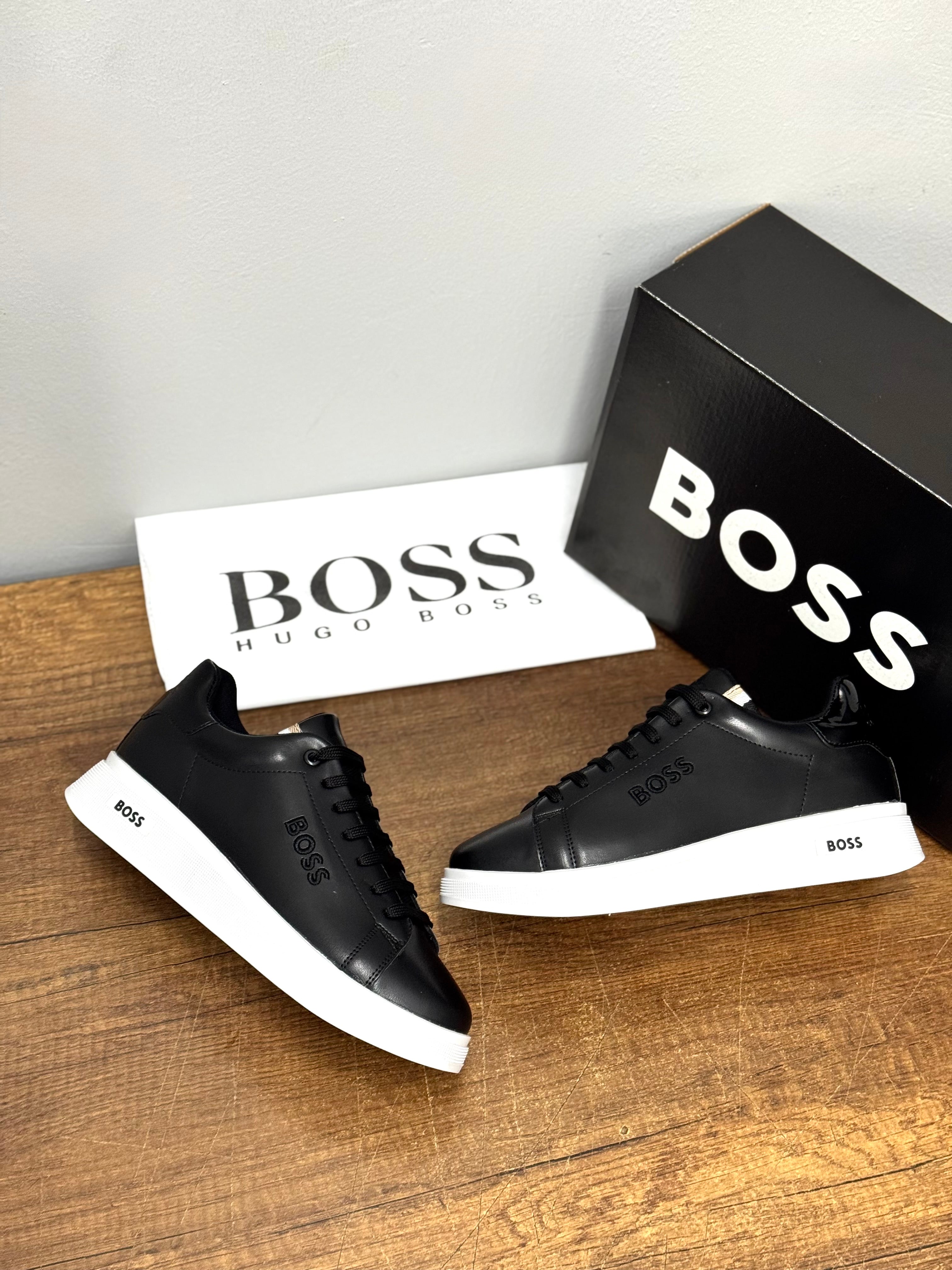 Siyah Boss Beyaz Topuk Detaylı Sneaker TN