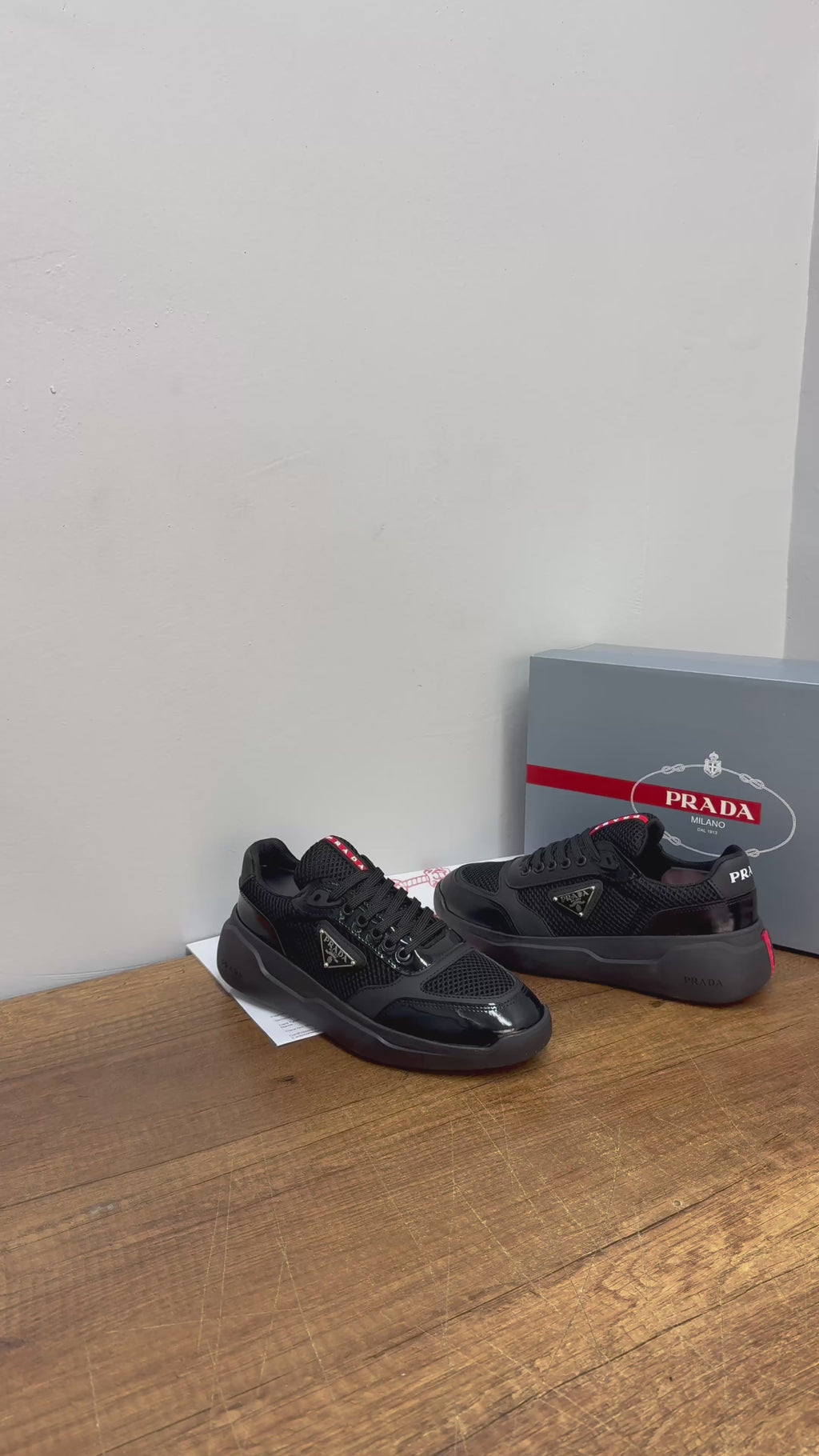 Prada MÇ 002 ayakkabı