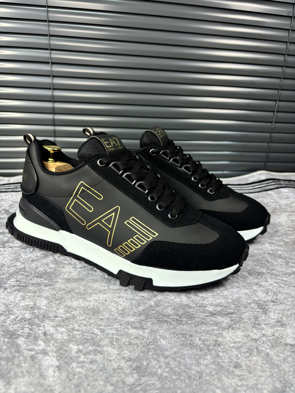 EA7 Emporio Armani Erkek Sneaker – Siyah/Gold MÇ