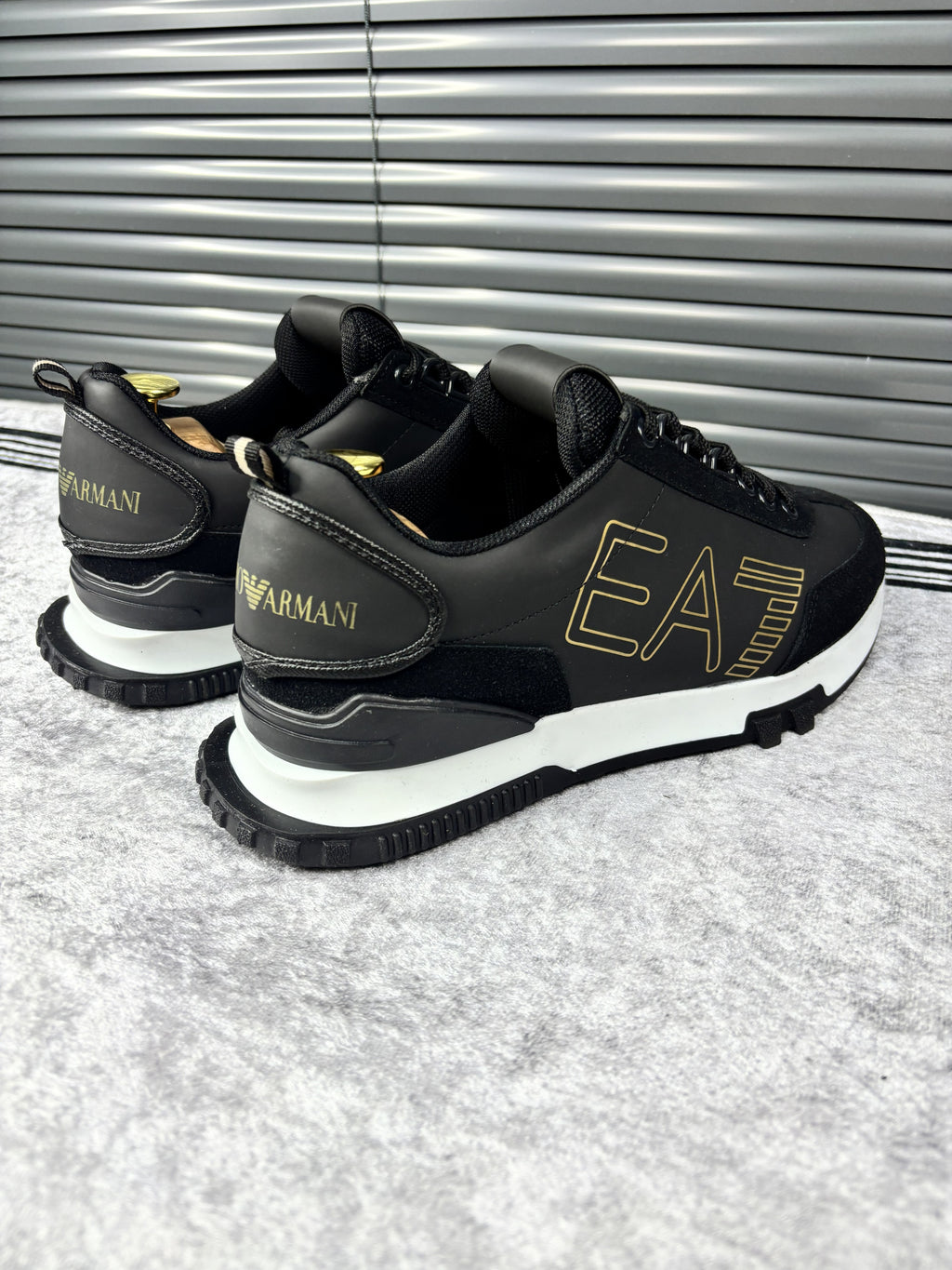 EA7 Emporio Armani Erkek Sneaker – Siyah/Gold MÇ