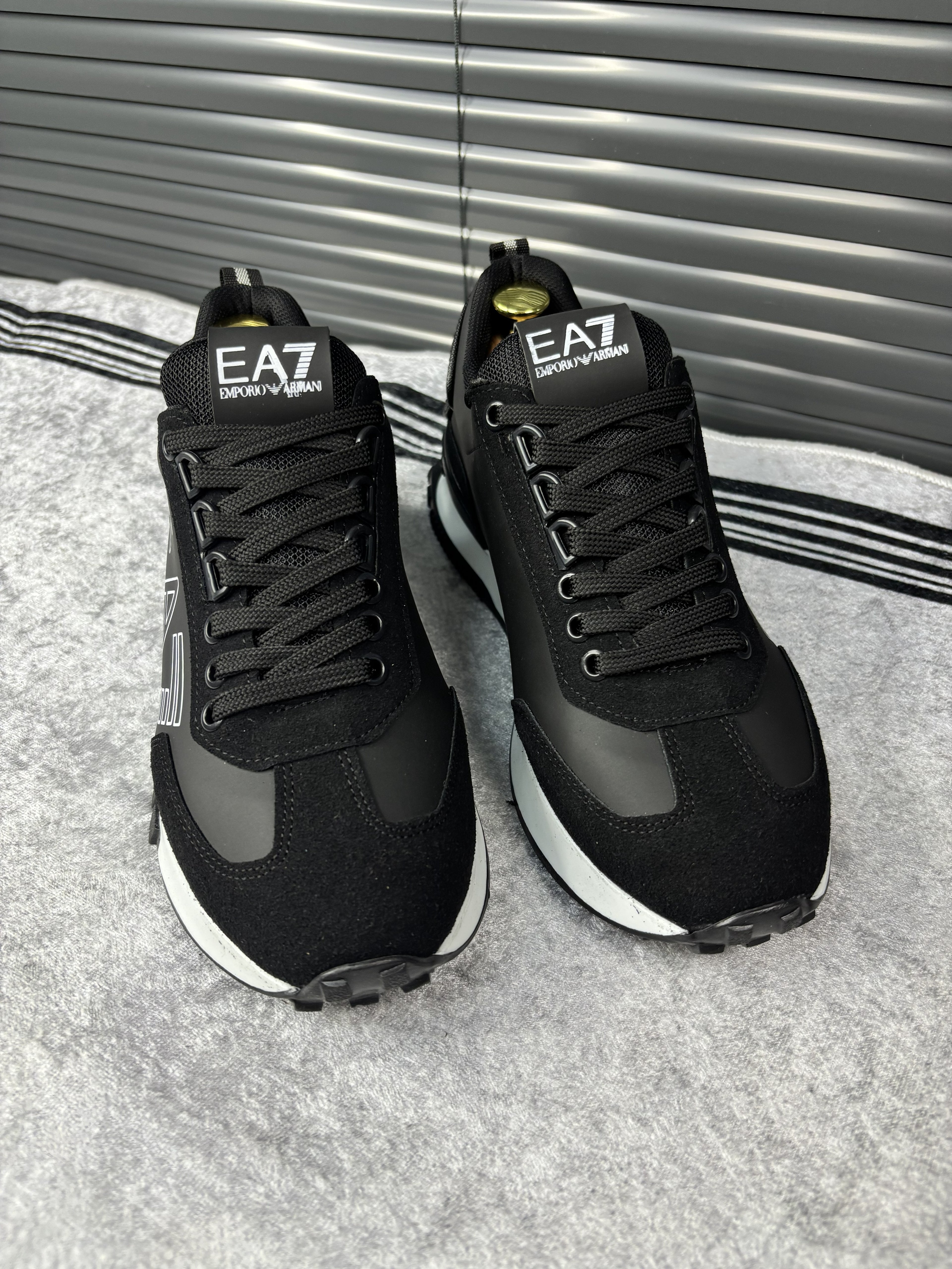 EA7 Emporio Armani Erkek Sneaker – Siyah/Beyaz MÇ