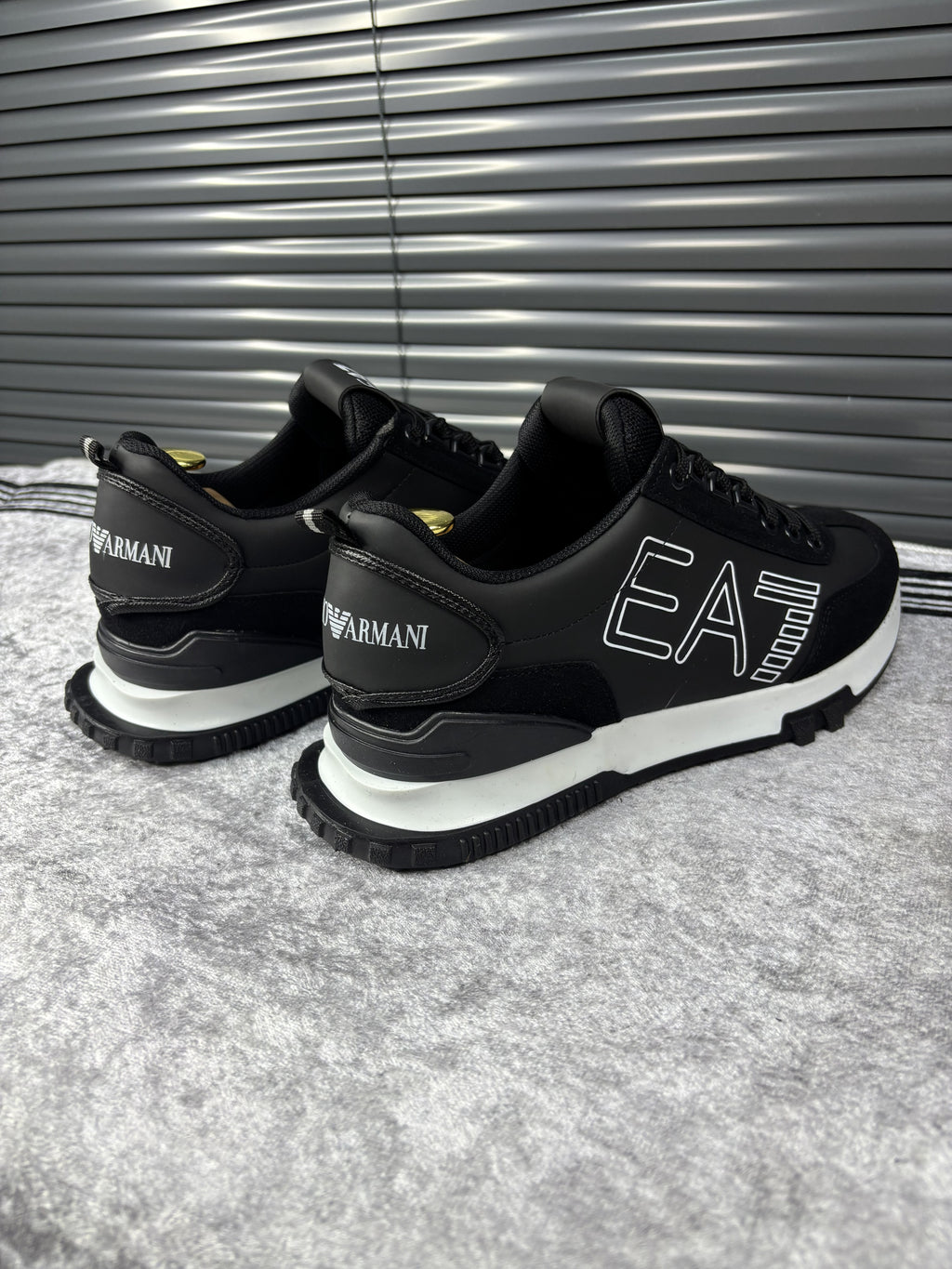 EA7 Emporio Armani Erkek Sneaker – Siyah/Beyaz MÇ
