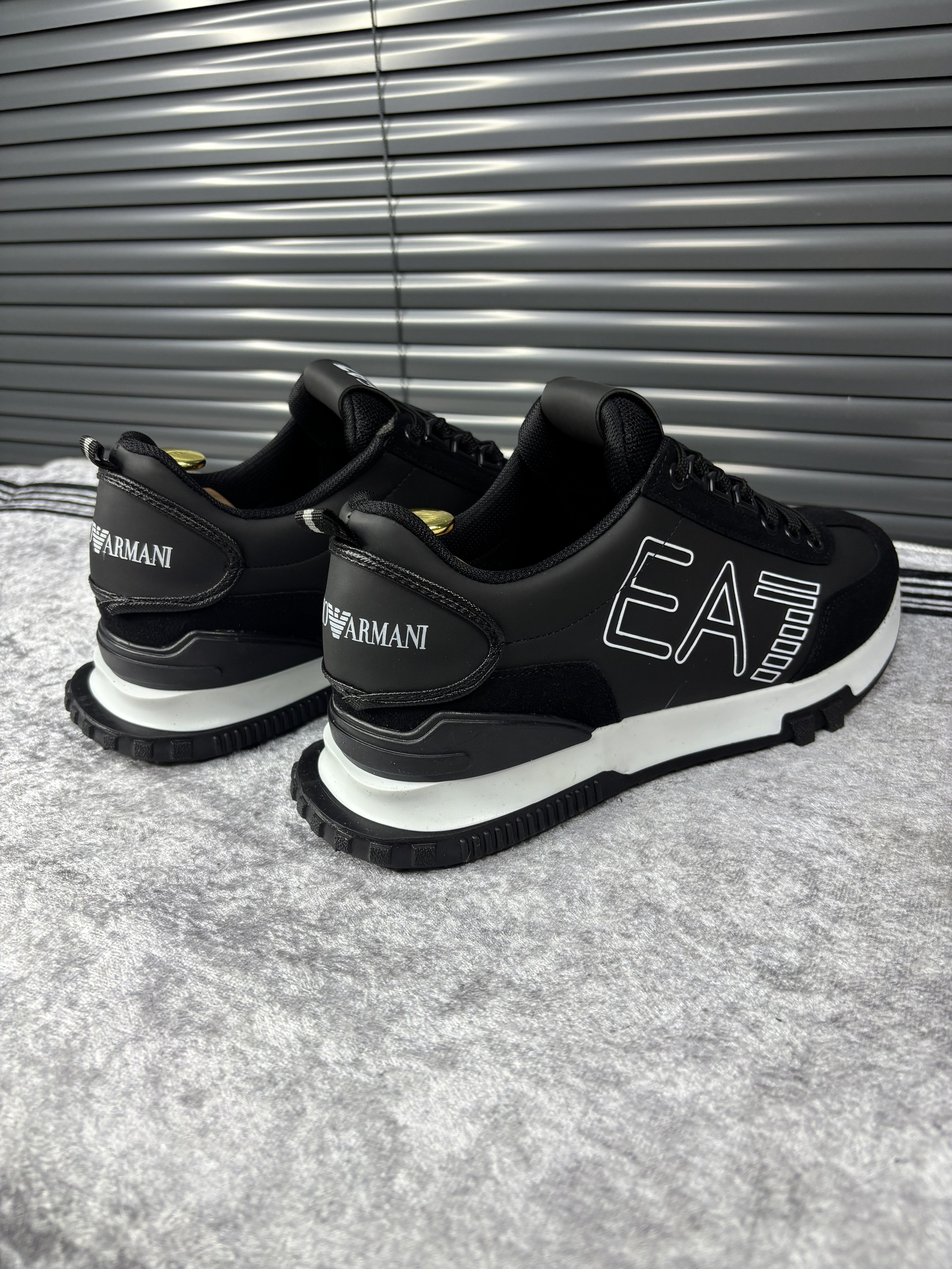 EA7 Emporio Armani Erkek Sneaker – Siyah/Beyaz MÇ